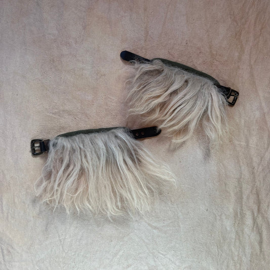 Fluff cuffs #4